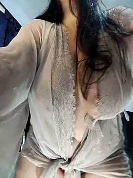 LucyDiamonds1 라이브 XXX 채팅