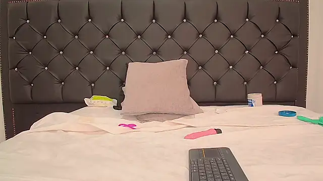 SabrinaVantressのライブXXXチャット