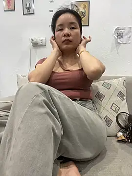 Ivy_Trix2 Live XXX Chat