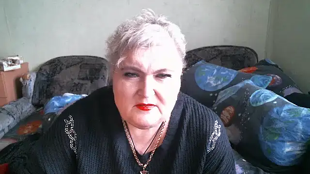 Lana555 即時 XXX 聊天