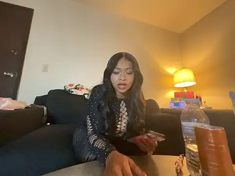 GoddessFatPuss' Live XXX Chat