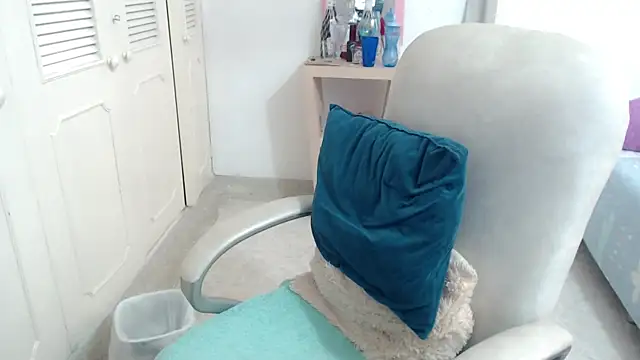 leonela_69n Live XXX chat