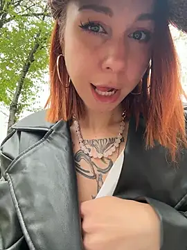 Sembang XXX Secara Langsung RosieSecret