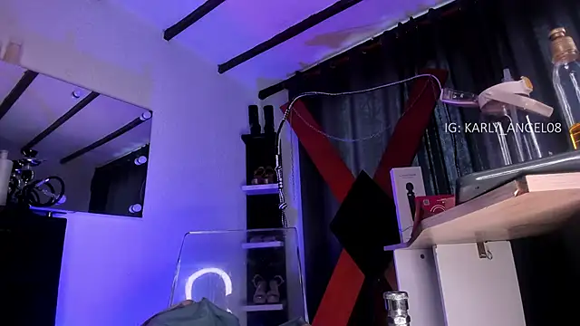 karly_angeel 现场XXX聊天