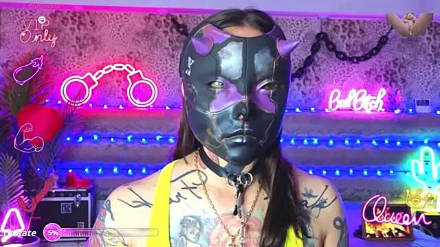 Cool_Freak_ Live XXX-Chat