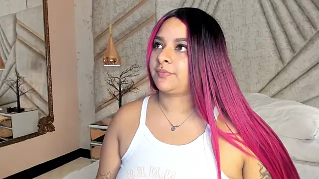 Chat XXX ao vivo de EmeelyMuller