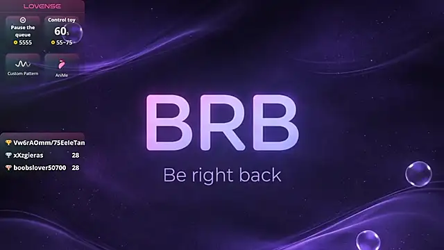 Show modela LucyWillow na web-kameri