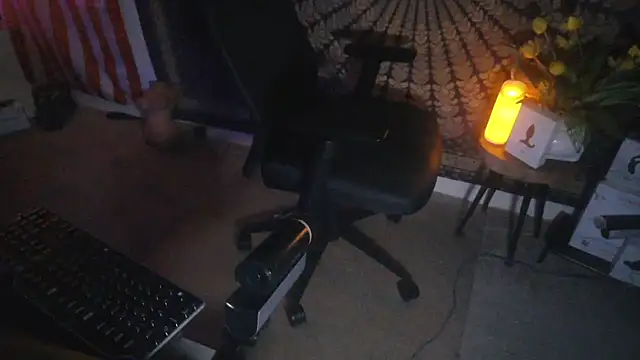 viking6reddd Show in webcam