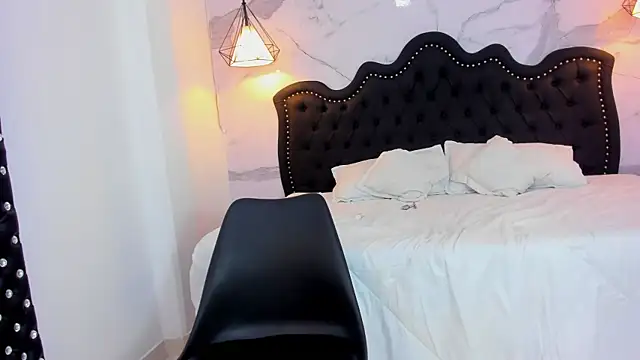 foxi_cameron: онлайн-секс-чат