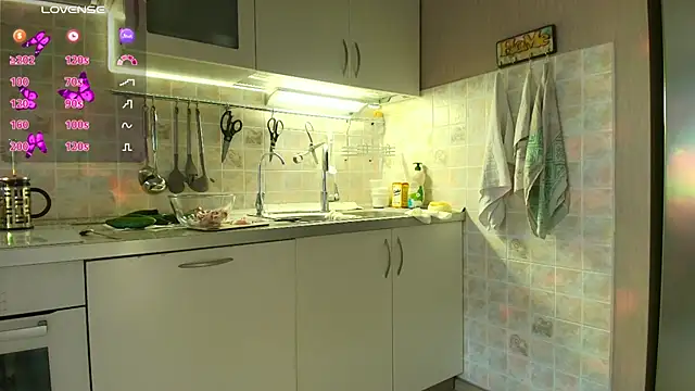 MilfeaN Live XXX Chat