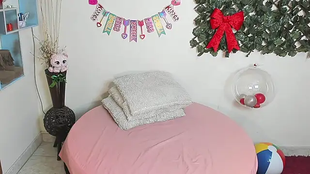 XXX chat uživo modela DestinyHills