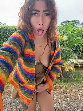 roxyrougee 现场XXX聊天