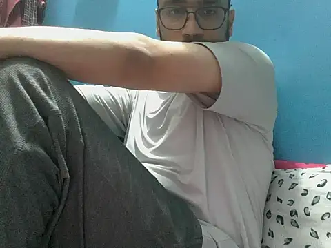 Precumboner Live XXX Chat