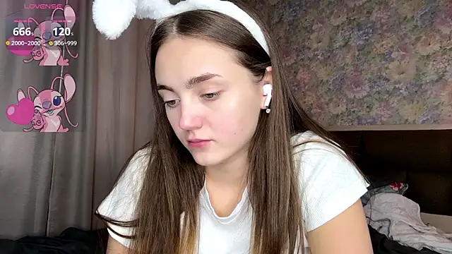 LoraDavi: онлайн-секс-чат