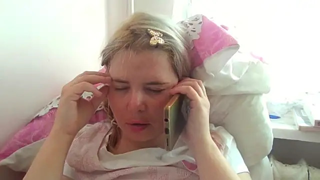 HornyElena Chat XXX live