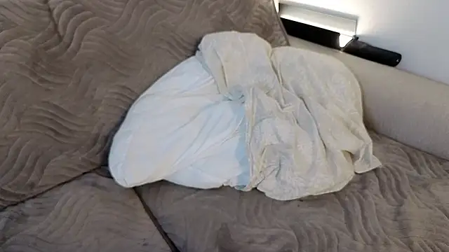 DemiDee: онлайн-секс-чат