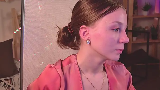 ElliFrankenweenie Chat XXX in diretta