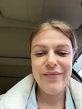 HarrietDart – Naživo XXX chat