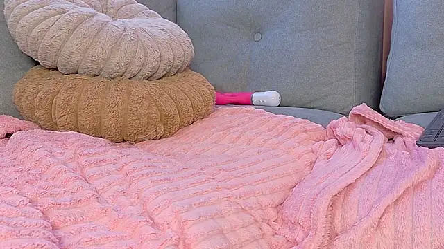 DAHLIA_BROWNIE's Webcam Show