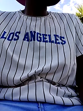 VirginPrincess06: онлайн-секс-чат