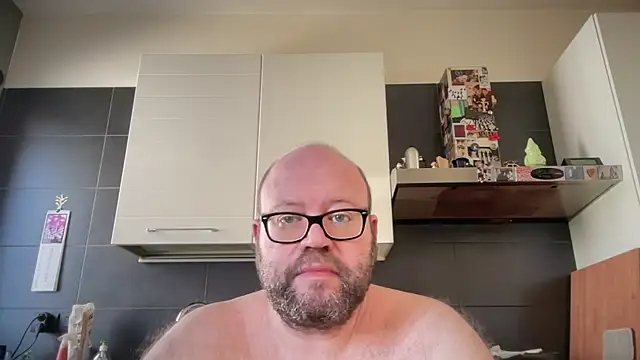 theitalianbear Webcam Show