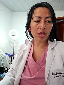 Pokazy przed kamerką – JustSamantha_