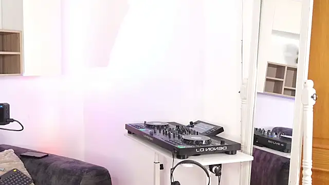 SatyaDj Chat XXX live