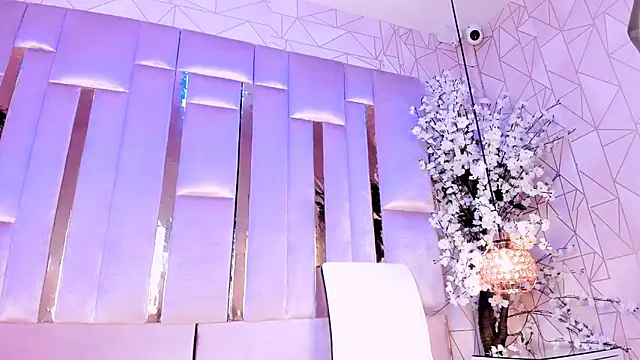 Naomistart 现场XXX聊天