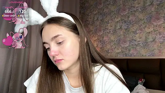 LoraDavi's Live XXX Chat