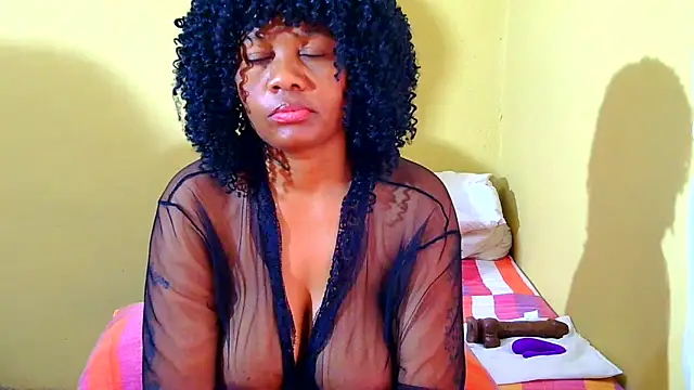 Chatroom XXX en direct de Augustine-Blooomxx