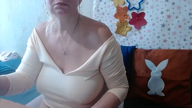 QueenLana Live XXX Chat