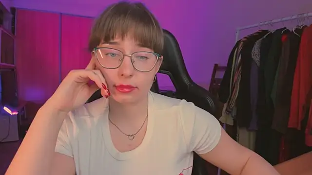 just_fucked777: απευθείας συνομιλία ΧΧΧ