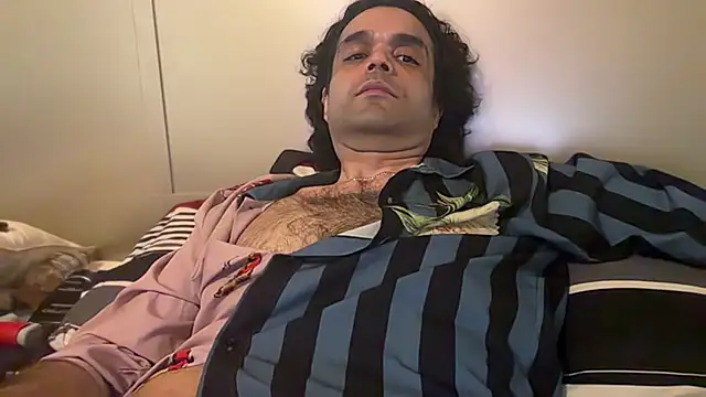 KungFuPanda001: διαδικτυακό σόου στην κάμερα