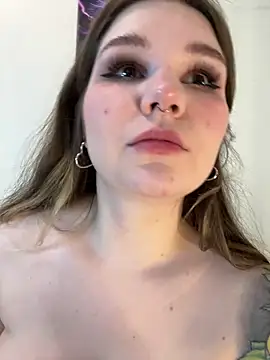 PumaShyXDのライブXXXチャット