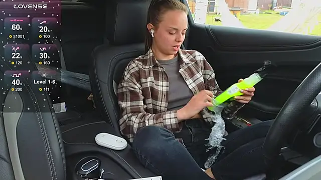 Misss_Vikk Adlı Modelin Canlı XXX Sohbeti