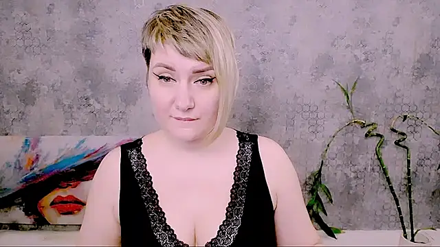 Djullia – Live XXX-chat