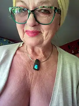 Hot-Muci Chat XXX live