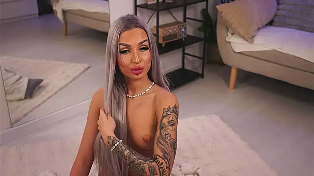 ArianaXO_: онлайн-секс-чат