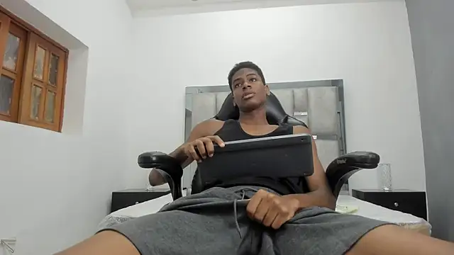 khris__evans: απευθείας συνομιλία ΧΧΧ