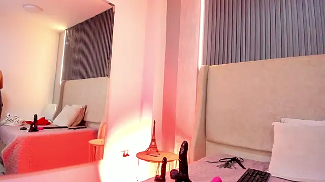 LezyTompson 라이브 XXX 채팅