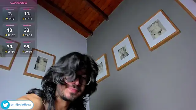 Pokazy przed kamerką – Ackerman_Eren_