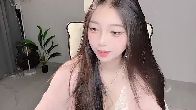 Yukiy8877 在線直播表演