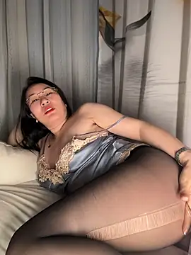 liqinqin-5201 网络视讯表演