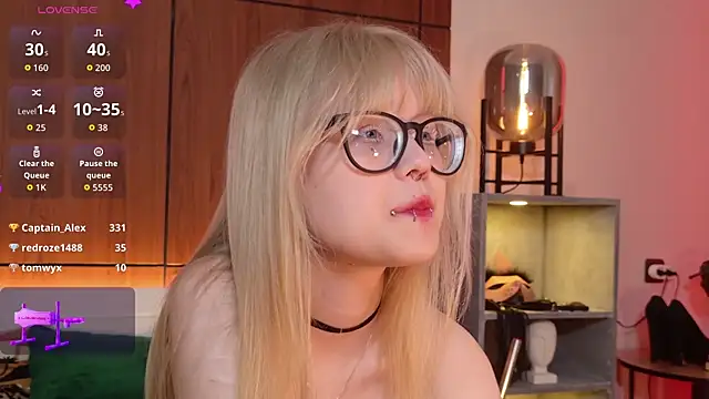 Chat XXX en directo de MoliQin