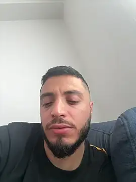 XXX chat uživo modela AmjadAlpha