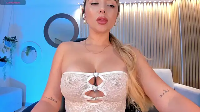 ChloePreston_ Chat XXX in diretta