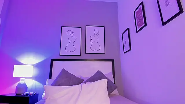 QueenRose___ Chat XXX in diretta