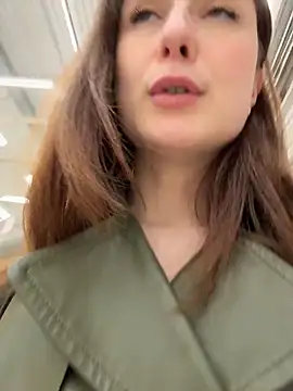 Dina_TeaseのライブXXXチャット