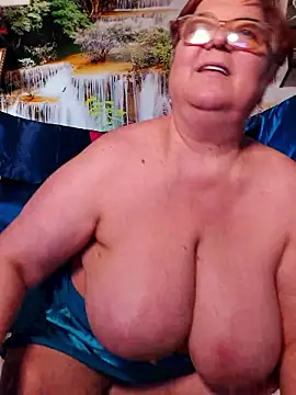 Chat +18 de QueenPammy1 ao vivo