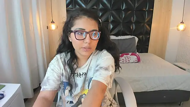 Rapthalia_ Live XXX Chat